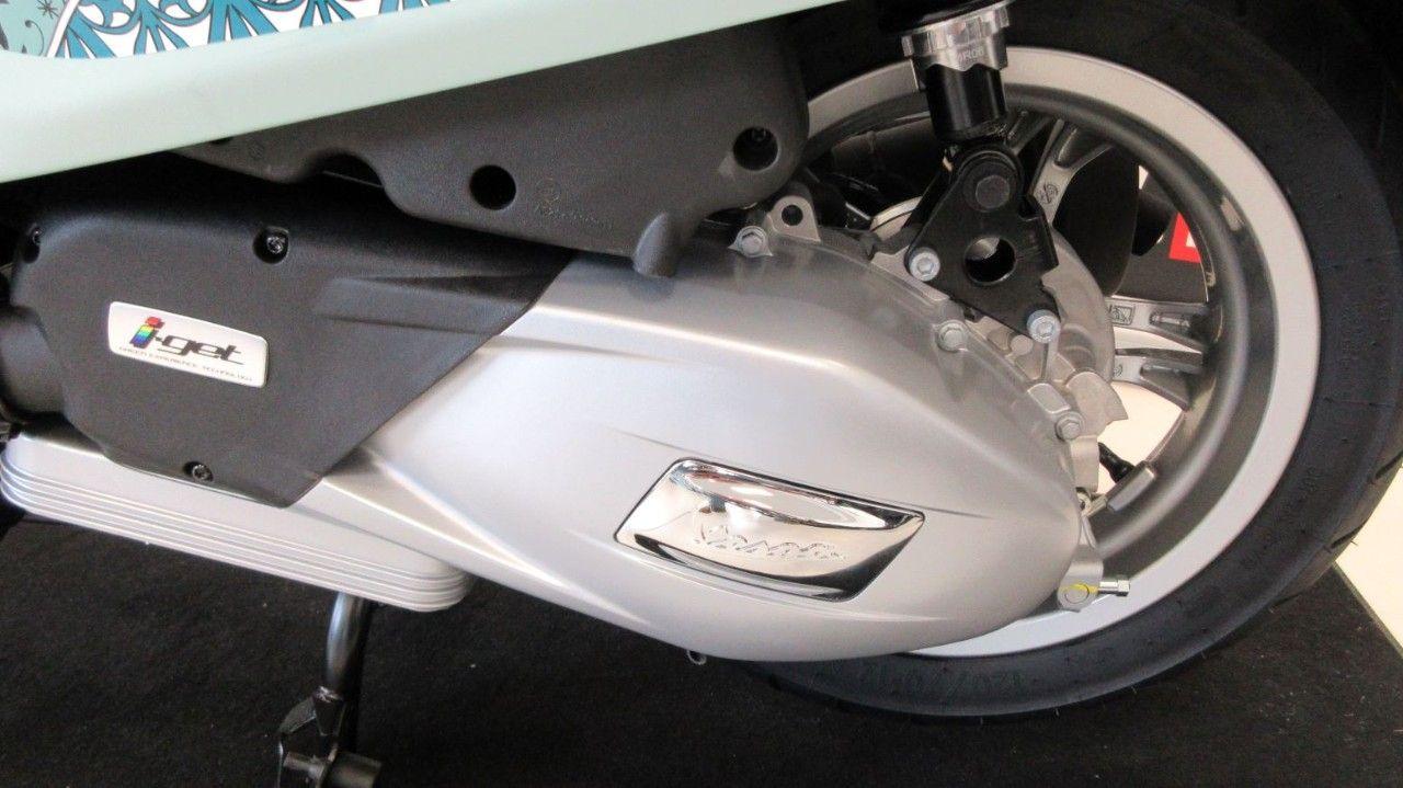 Vespa Primavera 125 BATIK e5+