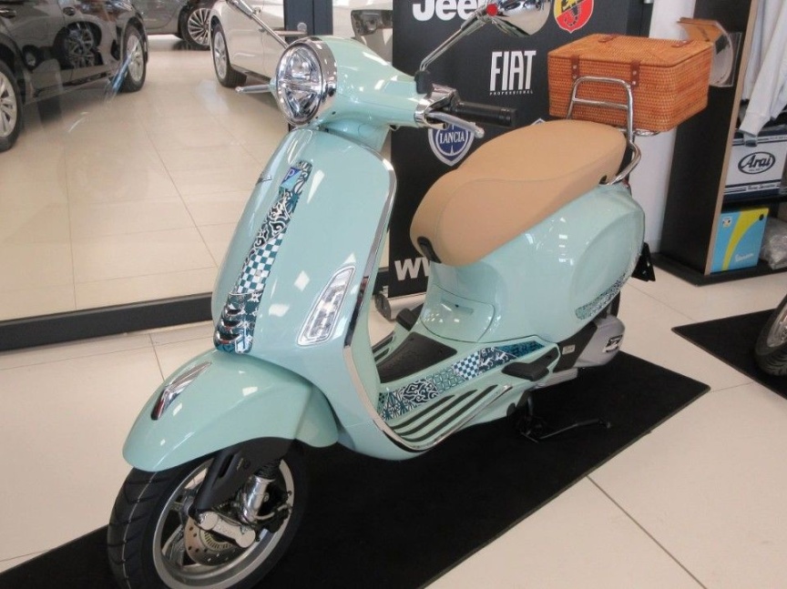 Vespa Primavera 125 BATIK e5+