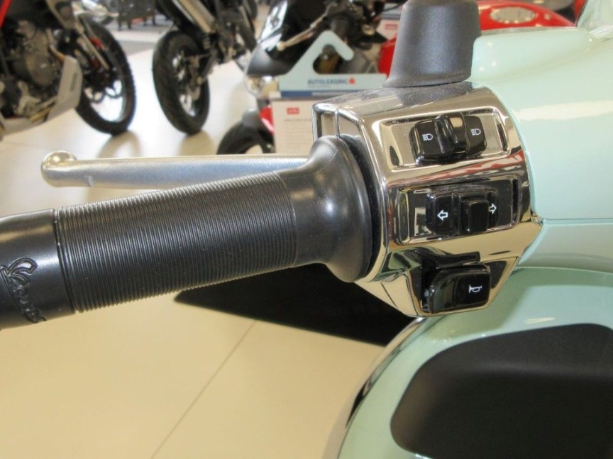 Vespa Primavera 125 BATIK e5+