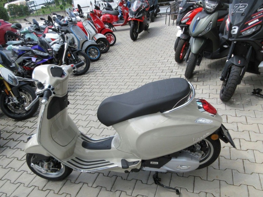Vespa Primavera 125 e5+