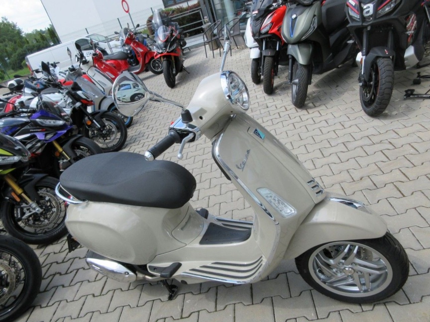 Vespa Primavera 125 e5+