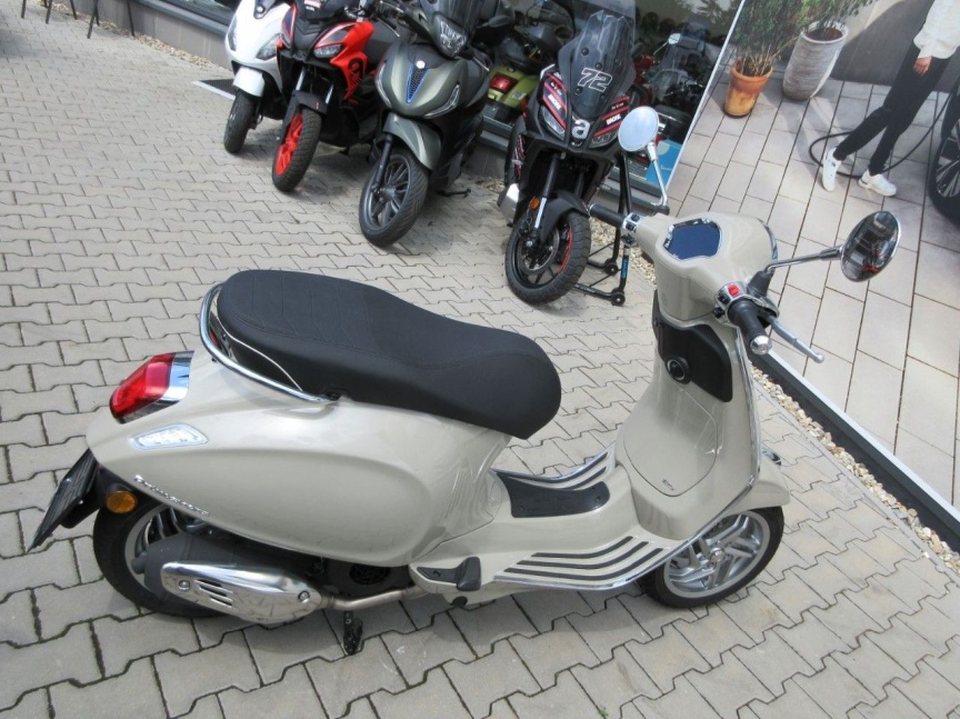 Vespa Primavera 125 e5+