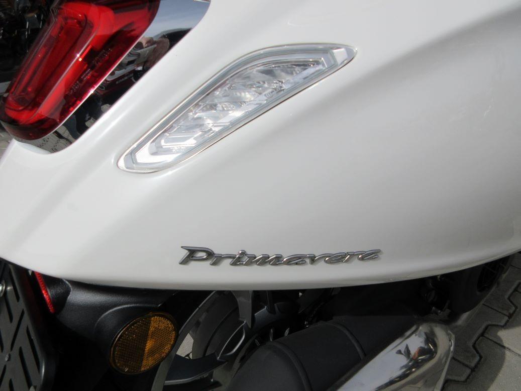 Vespa Primavera 125 e5+