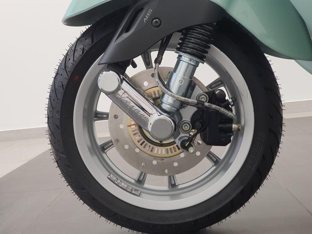 Vespa Primavera 125 e5+