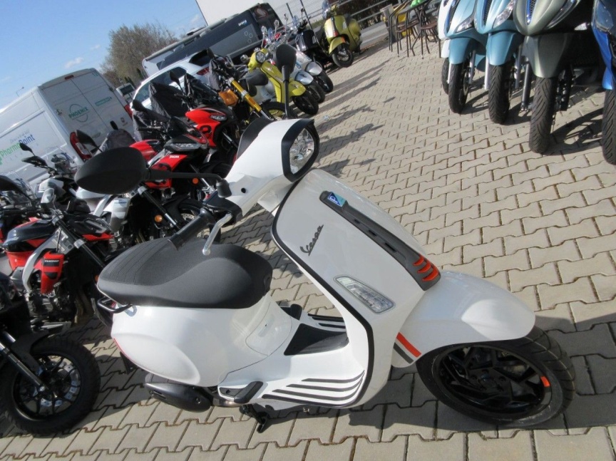 Vespa Sprint 125 S e5+