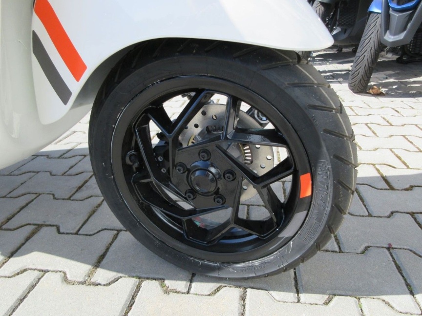 Vespa Sprint 125 S e5+