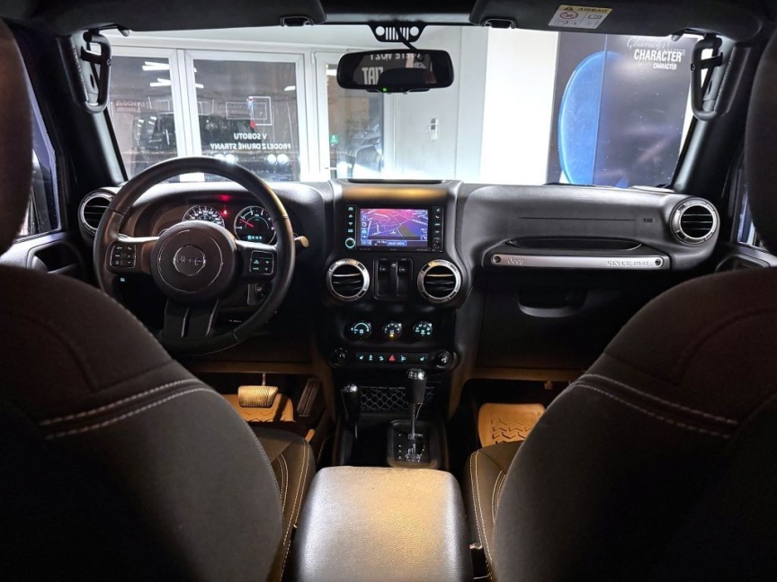 Jeep Wrangler 2.8 CRD 4x4 200k AT Rubicon