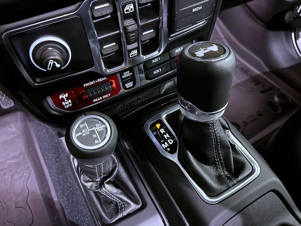 Jeep Wrangler Unlimited 2.0T 272k AT8 Rubicon *123*