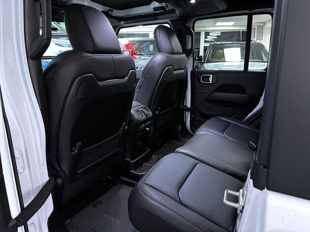 Jeep Wrangler Unlimited 2.0T 272k AT8 Rubicon *123*