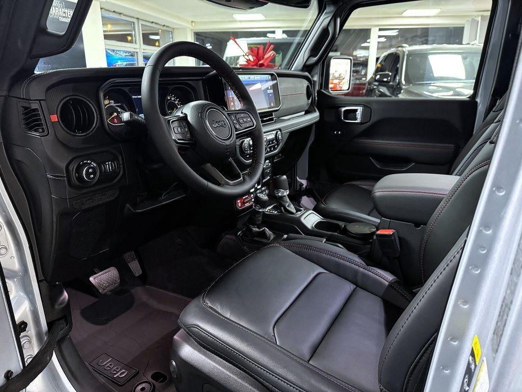 Jeep Wrangler Unlimited 2.0T 272k AT8 Rubicon *128*