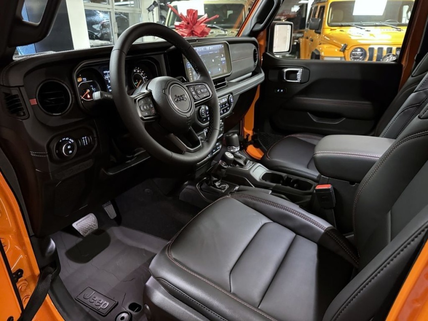 Jeep Wrangler Unlimited 2.0T 272k AT8 Rubicon *465*