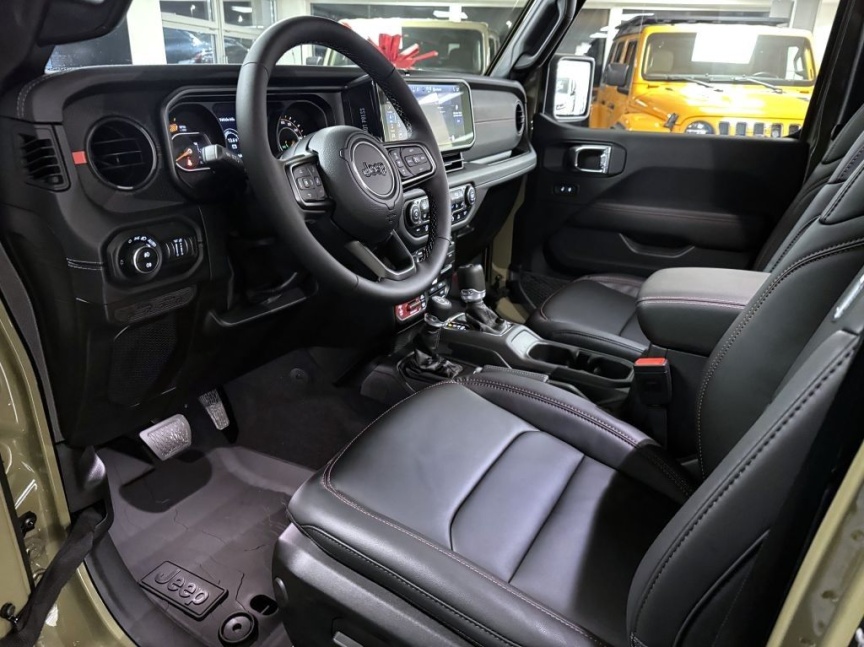 Jeep Wrangler Unlimited 2.0T 272k AT8 Rubicon *467*