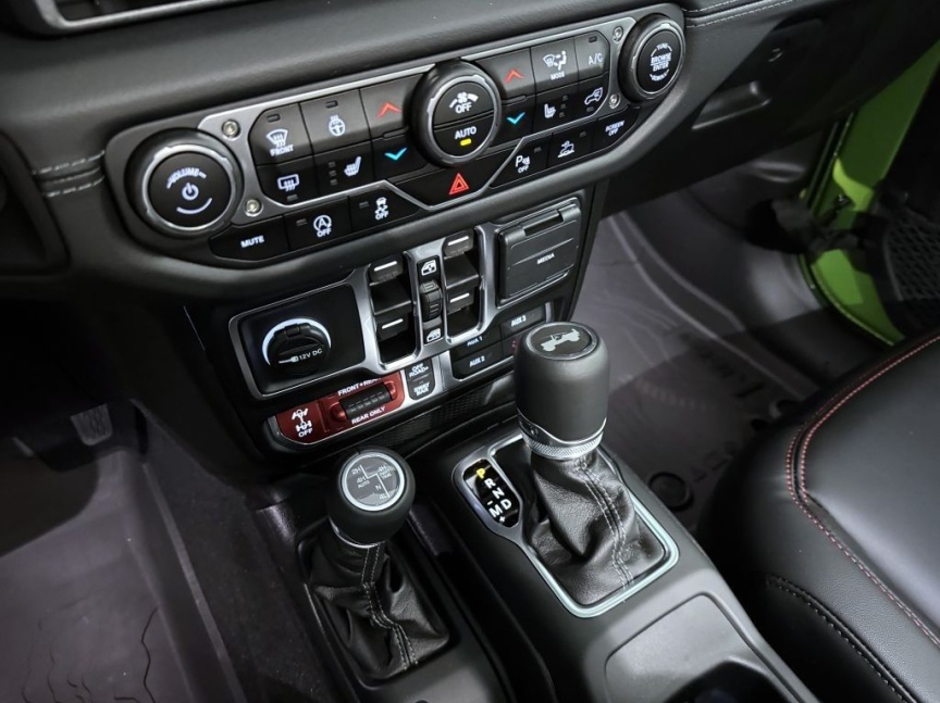 Jeep Wrangler Unlimited 2.0T 272k AT8 Rubicon *624*