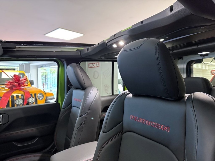 Jeep Wrangler Unlimited 2.0T 272k AT8 Rubicon *624*