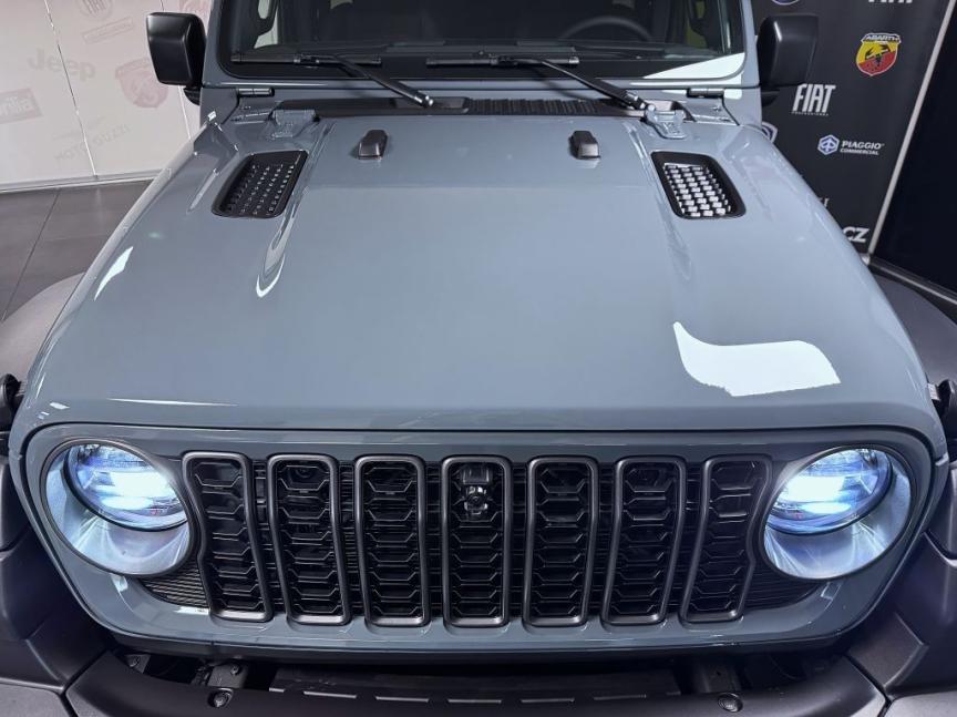 Jeep Wrangler Unlimited 2.0T 272k AT8 Rubicon *803* k