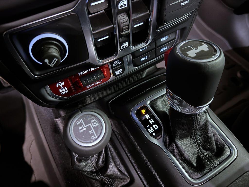 Jeep Wrangler Unlimited 2.0T 272k AT8 Rubicon *803*