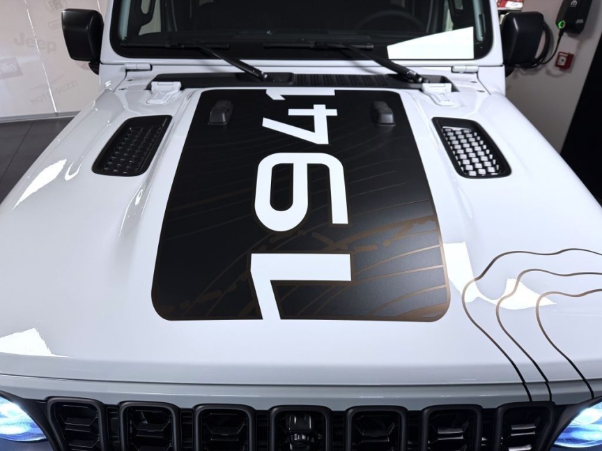 Jeep Wrangler Unlimited 2.0T 272k AT8 Rubicon BY IMOFA EDITION*123* k