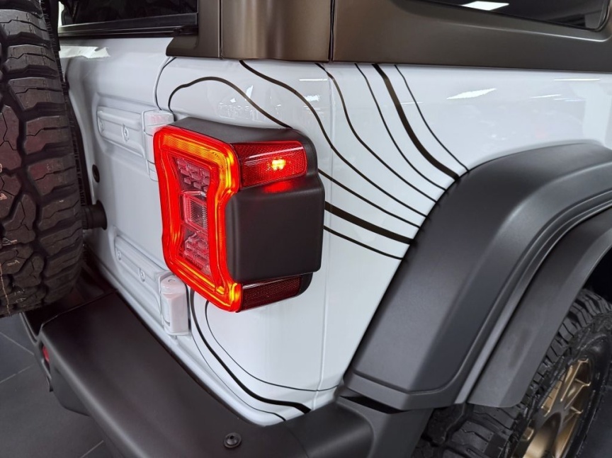 Jeep Wrangler Unlimited 2.0T 272k AT8 Rubicon BY IMOFA EDITION*123* k