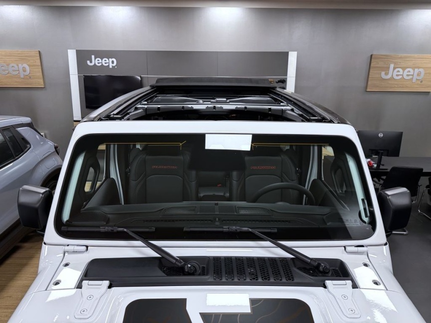 Jeep Wrangler Unlimited 2.0T 272k AT8 Rubicon BY IMOFA EDITION*123* k