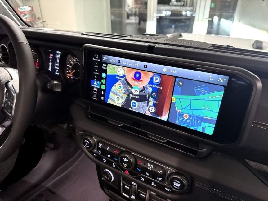 Jeep Wrangler Unlimited 2.0T 272k AT8 Sahara *238*