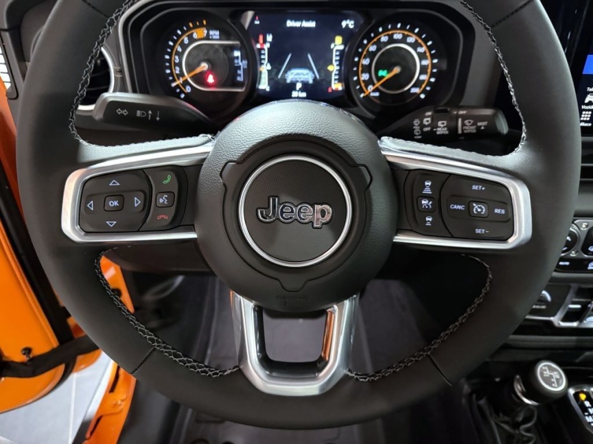 Jeep Wrangler Unlimited 2.0T 272k AT8 Sahara *464*