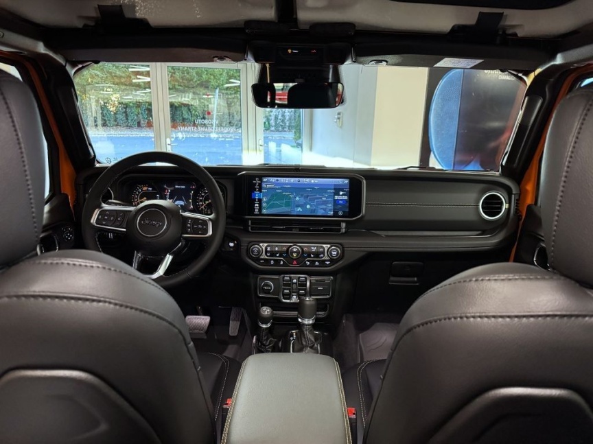 Jeep Wrangler Unlimited 2.0T 272k AT8 Sahara *464*