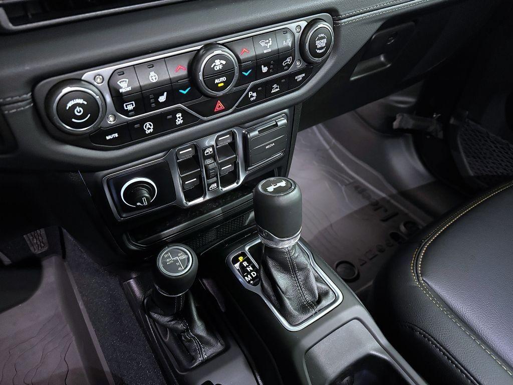 Jeep Wrangler Unlimited 2.0T 272k AT8 Sahara *510* k