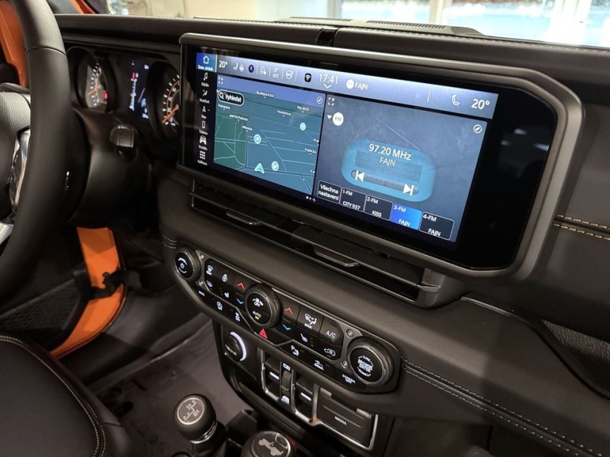 Jeep Wrangler Unlimited 2.0T 272k AT8 Sahara *795*