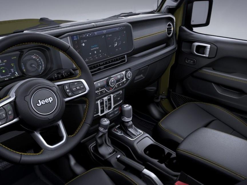 Jeep Wrangler Unlimited 2.0T 272k AT8 Sahara *795*