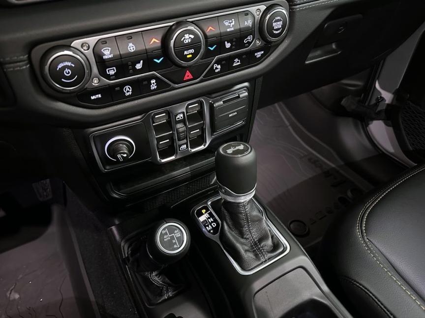 Jeep Wrangler Unlimited 2.0T 272k AT8 Sahara *799* k