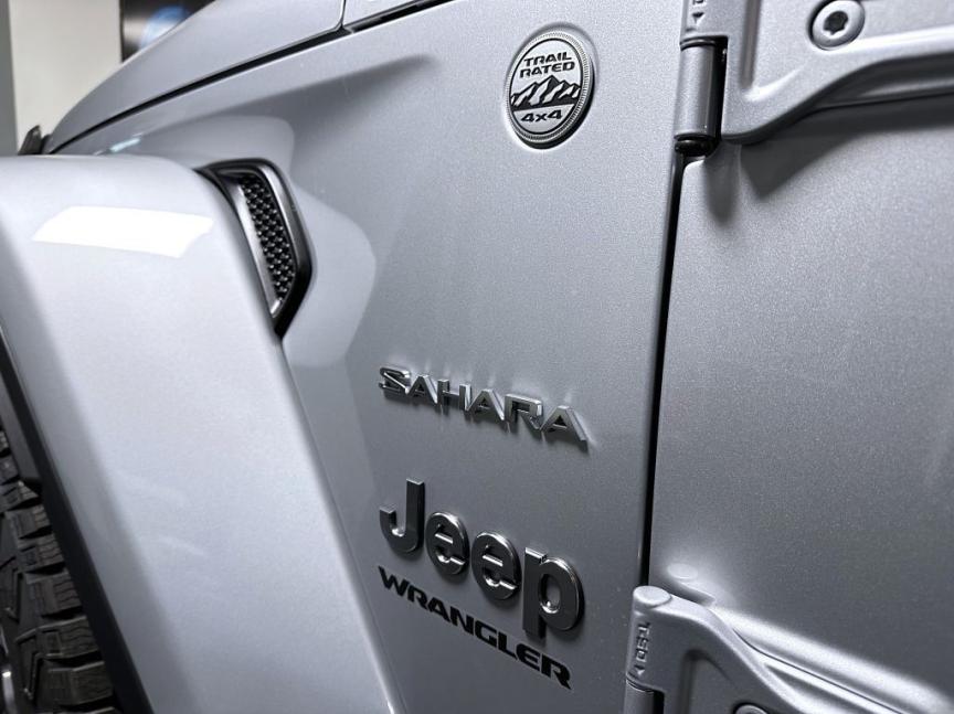 Jeep Wrangler Unlimited 2.0T 272k AT8 Sahara *799* k