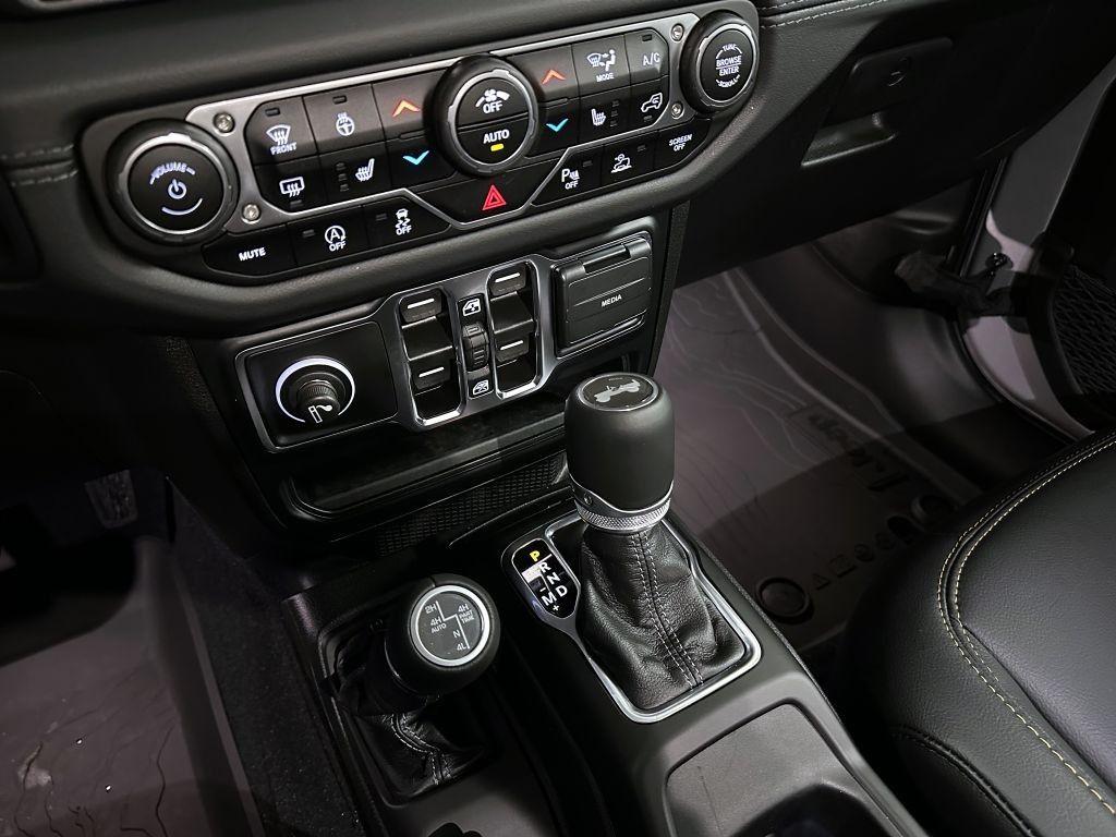 Jeep Wrangler Unlimited 2.0T 272k AT8 Sahara *799*