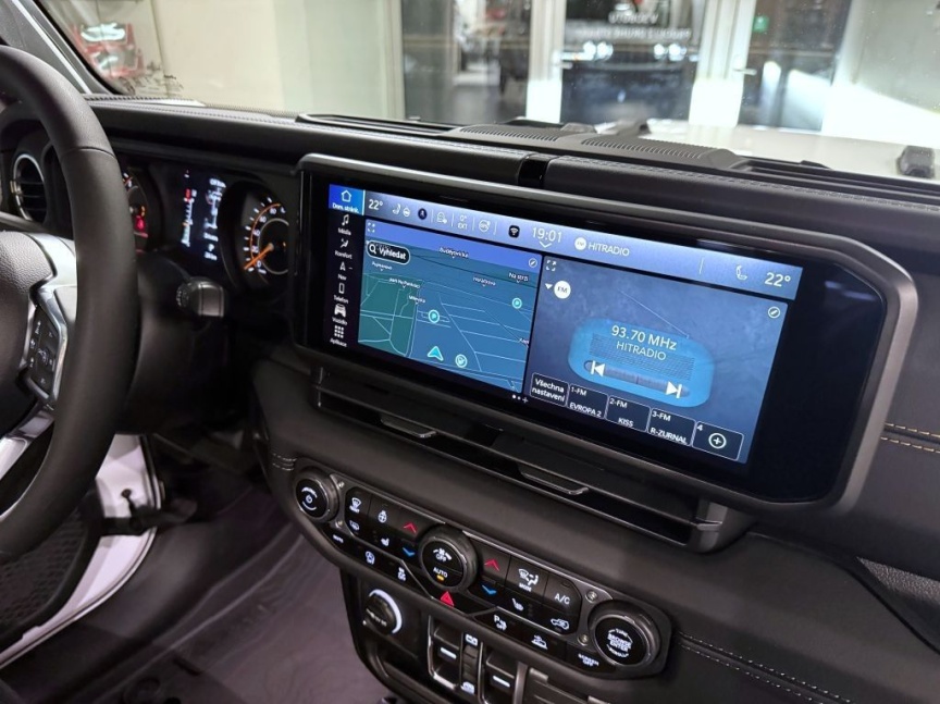 Jeep Wrangler Unlimited 2.0T 272k AT8 Sahara *805*