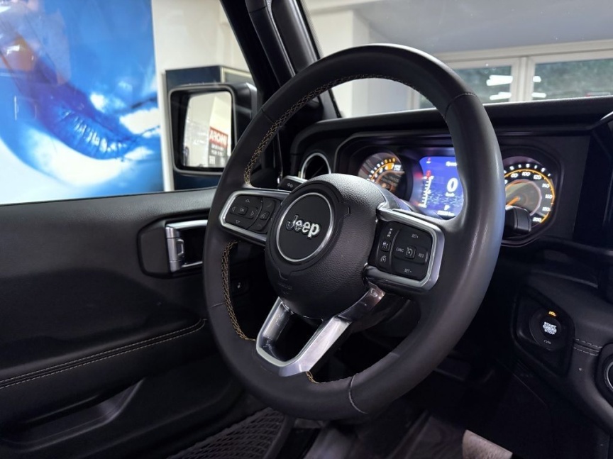 Jeep Wrangler Unlimited 2.0T 272k AT8 Sahara