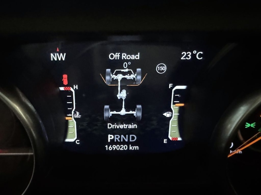 Jeep Wrangler Unlimited 2.0T 4x4 272k AT8 Sahara