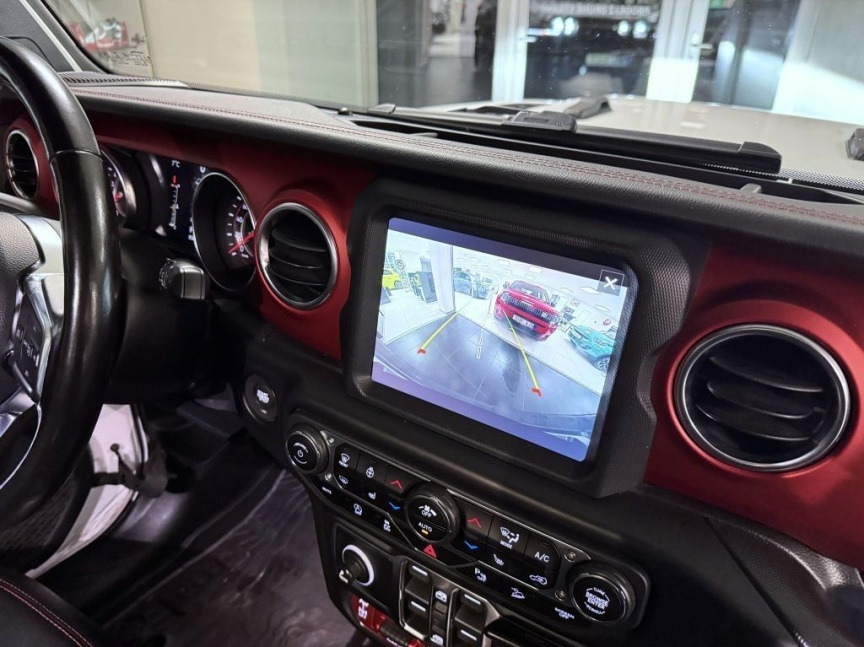 Jeep Wrangler Unlimited 2.0T 4x4 272k AT8 ZF Rubicon