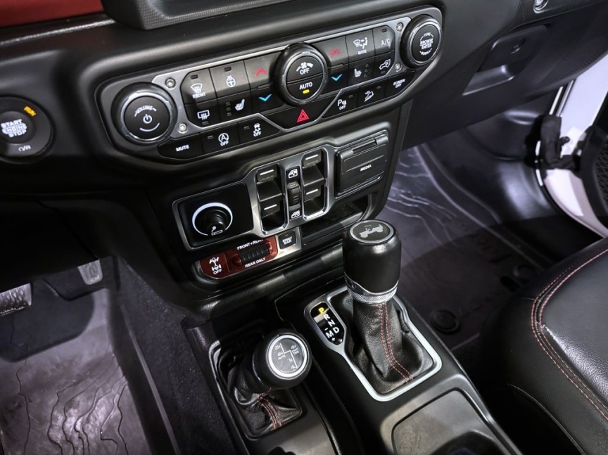 Jeep Wrangler Unlimited 2.0T 4x4 272k AT8 ZF Rubicon