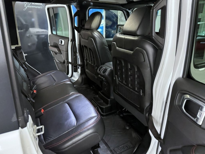 Jeep Wrangler Unlimited 2.0T 4x4 272k AT8 ZF Rubicon