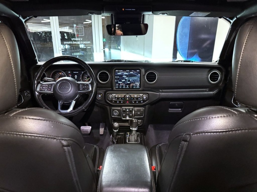 Jeep Wrangler Unlimited 2.0T 4x4 272k AT8 ZF Sahara