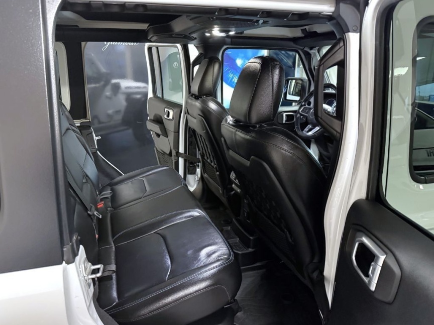 Jeep Wrangler Unlimited 2.0T 4xe PHEV AT8 Rubicon