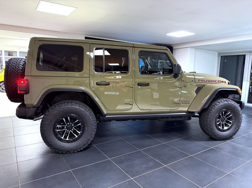 Jeep Wrangler Unlimited 3,6 V6 290k AT8 Rubicon RECON X *017*
