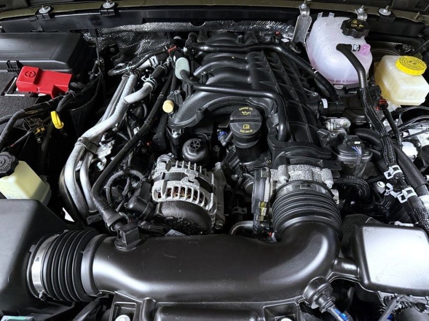 Jeep Wrangler Unlimited 3,6 V6 290k AT8 Rubicon RECON X *017*