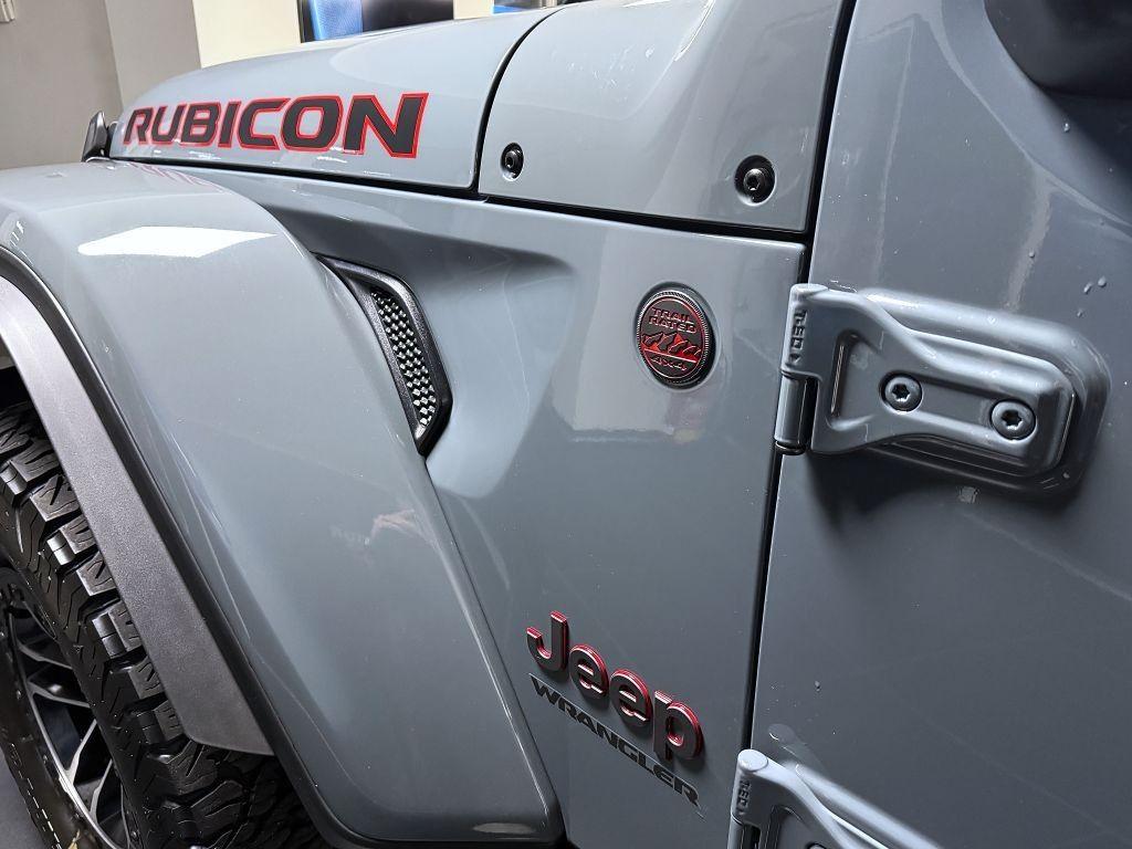 Jeep Wrangler Unlimited 3,6 V6 290k AT8 Rubicon RECON X *896*
